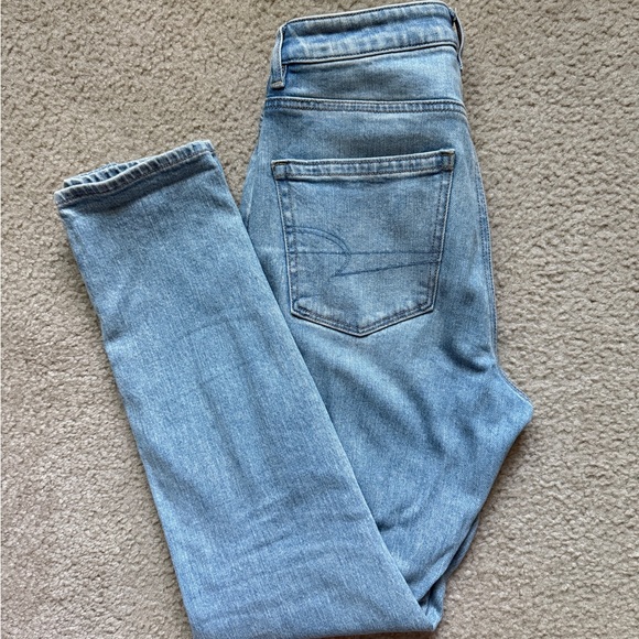AMERICAN EAGLE Mom Jeans - Picture 2 of 2